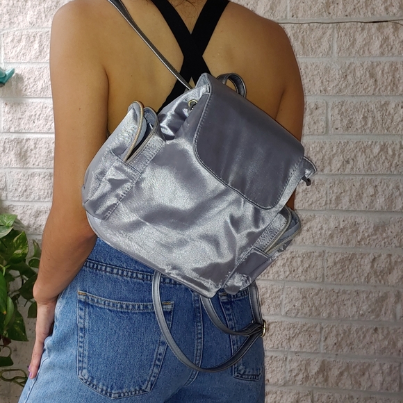 mini backpack ๐ - Picture 4 of 4